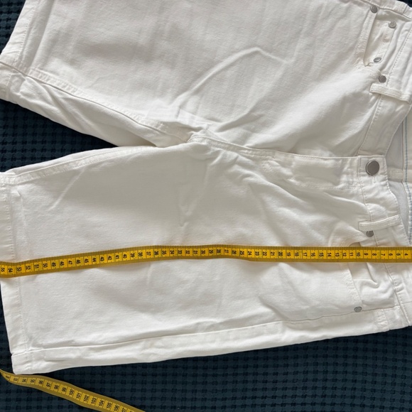 White shorts Jules - Picture 4 of 5